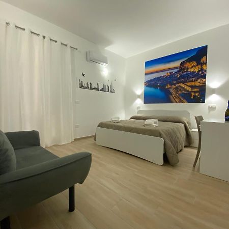 In Centro Rooms Vicino Cefalu Self-Chek-In Campofelice Di Roccella Dış mekan fotoğraf