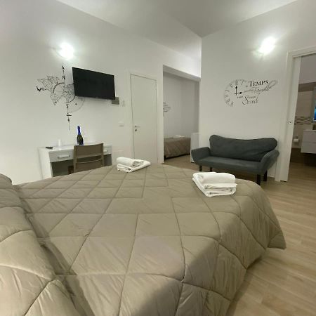 In Centro Rooms Vicino Cefalu Self-Chek-In Campofelice Di Roccella Dış mekan fotoğraf