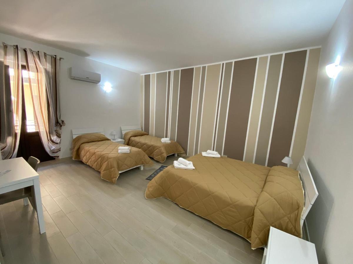 In Centro Rooms Vicino Cefalu Self-Chek-In Campofelice Di Roccella Dış mekan fotoğraf