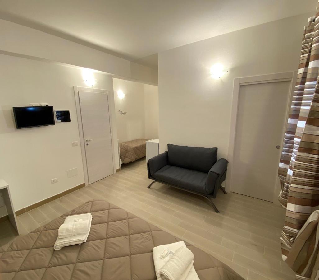 In Centro Rooms Vicino Cefalu Self-Chek-In Campofelice Di Roccella Dış mekan fotoğraf